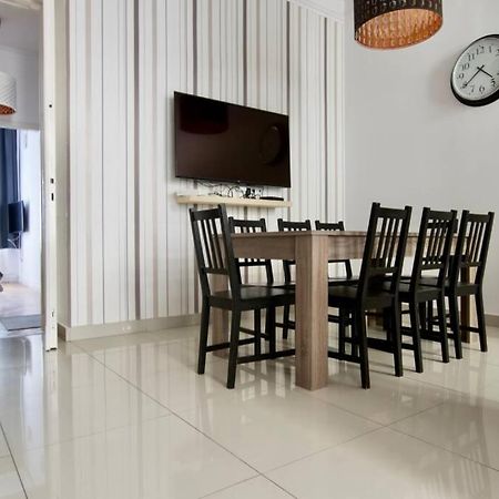 Premium Apartment By Hi5-Vaci Str. 3 Bedroom Budapest Exterior foto